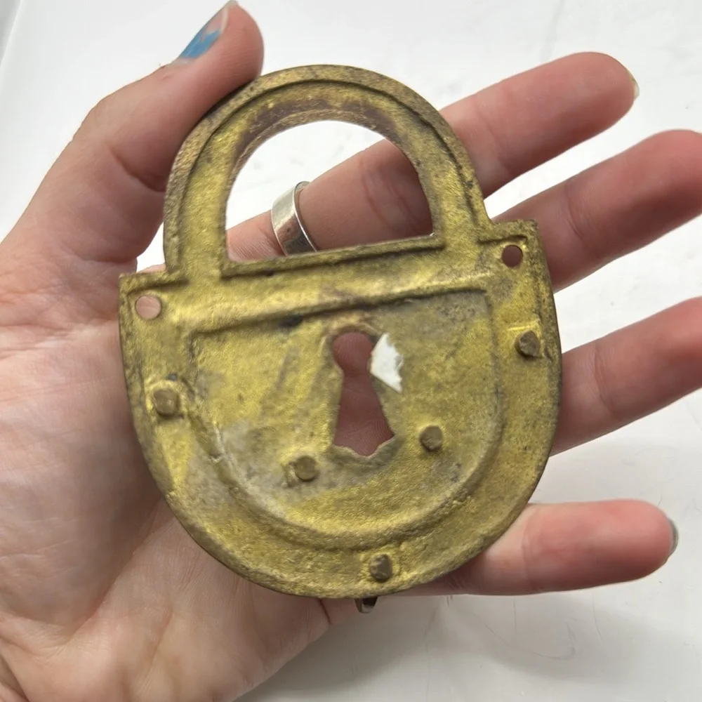 Vintage Gold Tone Brass Lock Key Holder Wall Decor Collectible